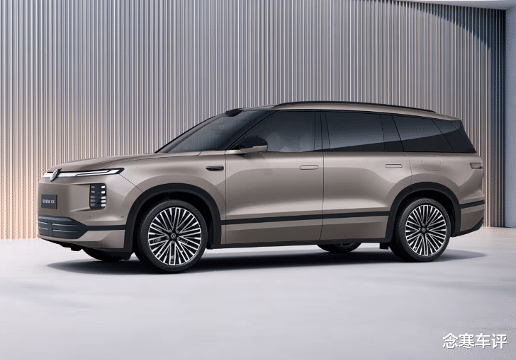 问界M9的德系平替？大众ID. ERA 9X内饰曝光，6座布局+后排大屏