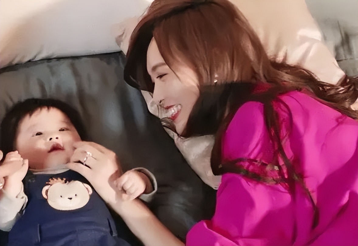 突发!罗晋父亲在北京去世,唐嫣IP仍在上海,分居背后谜团解开了