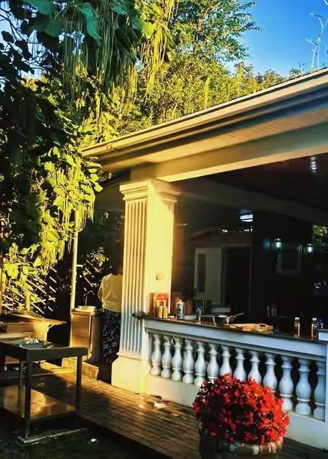 不查不知道一查吓一跳，68岁“反派专业户”程煜，私下到底有多壕