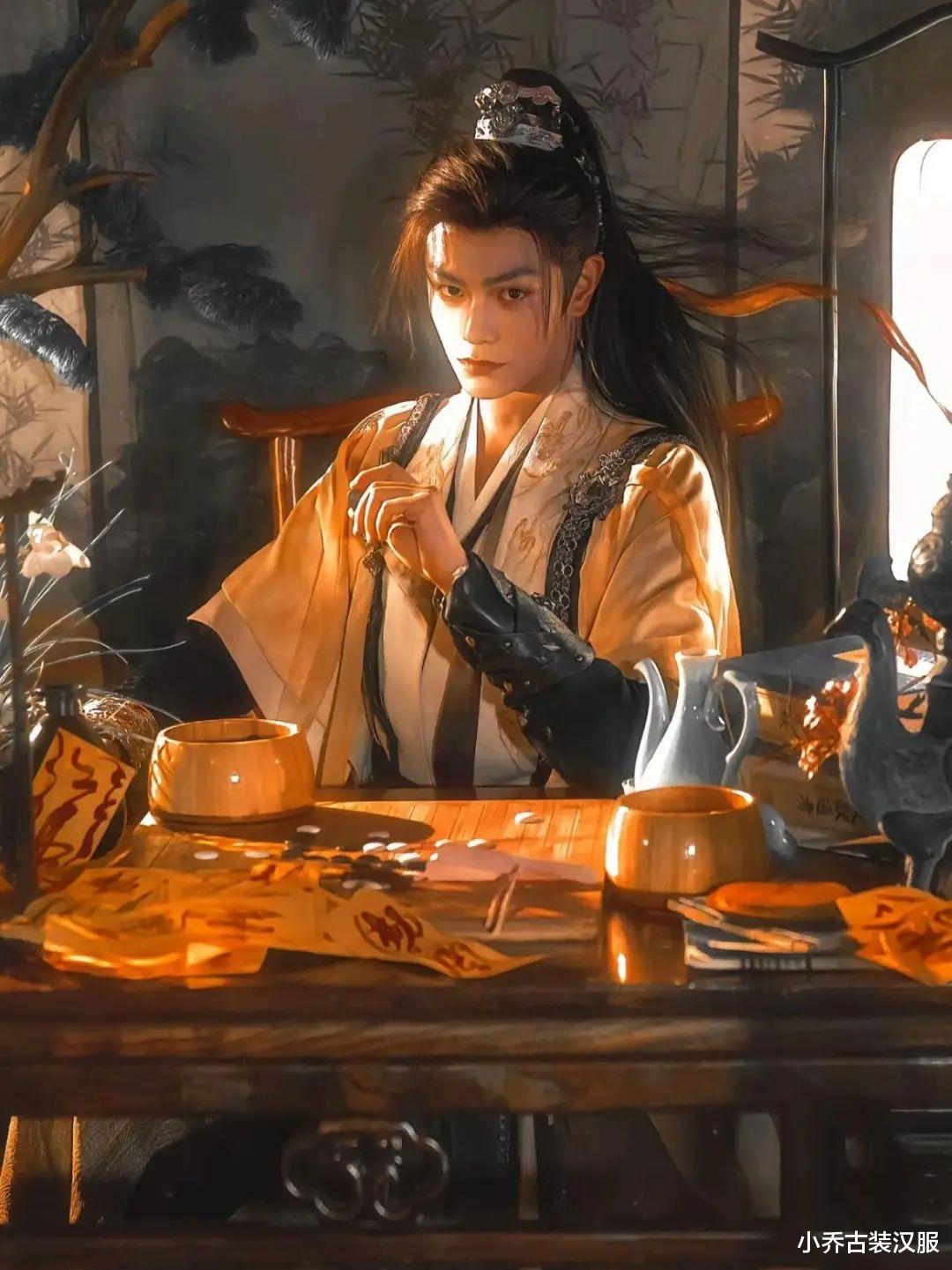 宋威龙、张凌赫等争当古装美男，身穿将军服酷飒帅气，你认为名副其实吗？