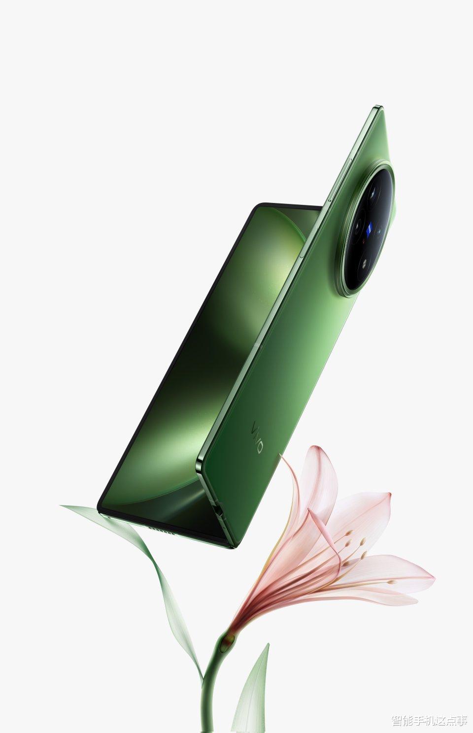vivo X Fold 5详细规格出炉：大底三摄+侧边指纹，主打全能均衡