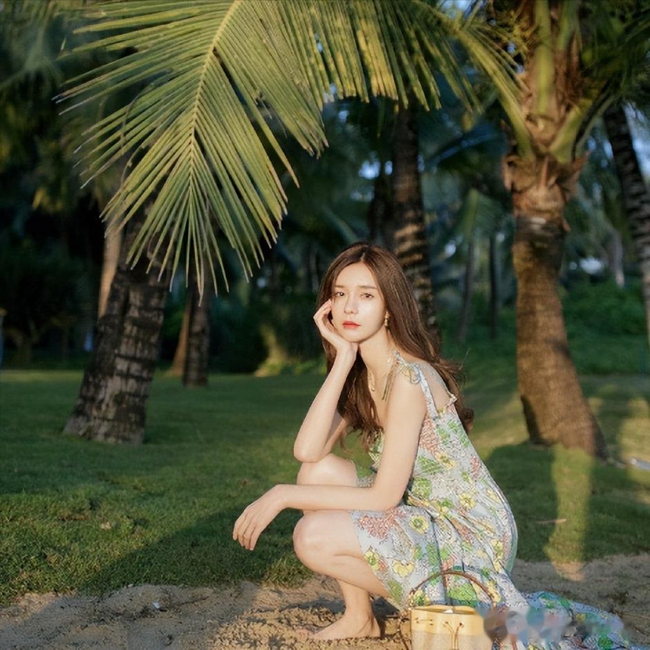 沈梦辰和杨迪在跨年发生肢体冲突？本人下场回应，婉称交情依旧