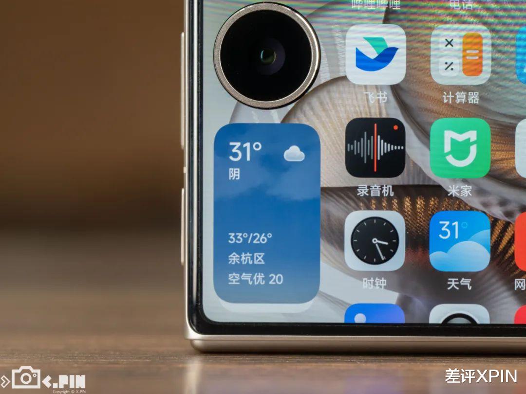 5999的小米小折叠,还能成为小红书爆款吗?