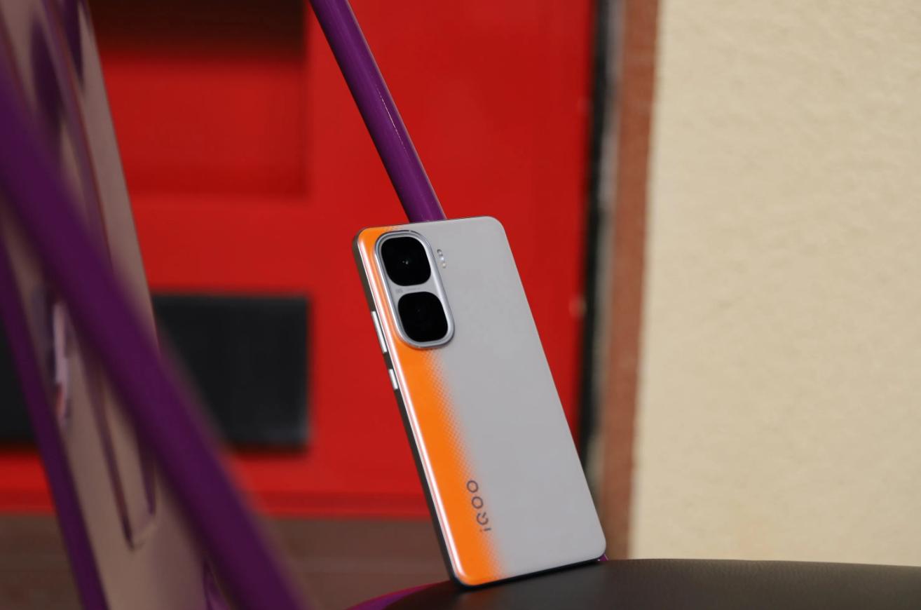 手機不用買太貴，這款“全能手機”出現大跳水，低價有旗艦體驗