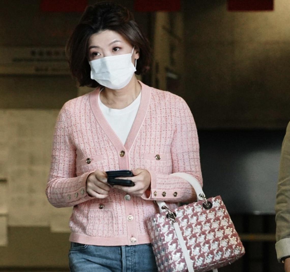 港姐李明慧告丈夫恐吓败诉，丈夫在庭上激动落泪，两人正在办离婚