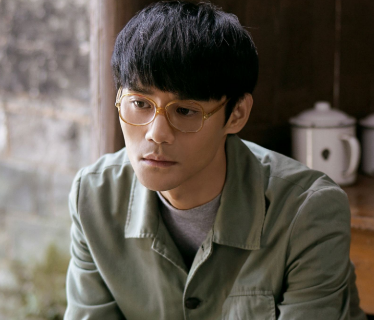 仅播1天，央视《青山是故乡》收视破2.3，老戏骨演技惊艳四座