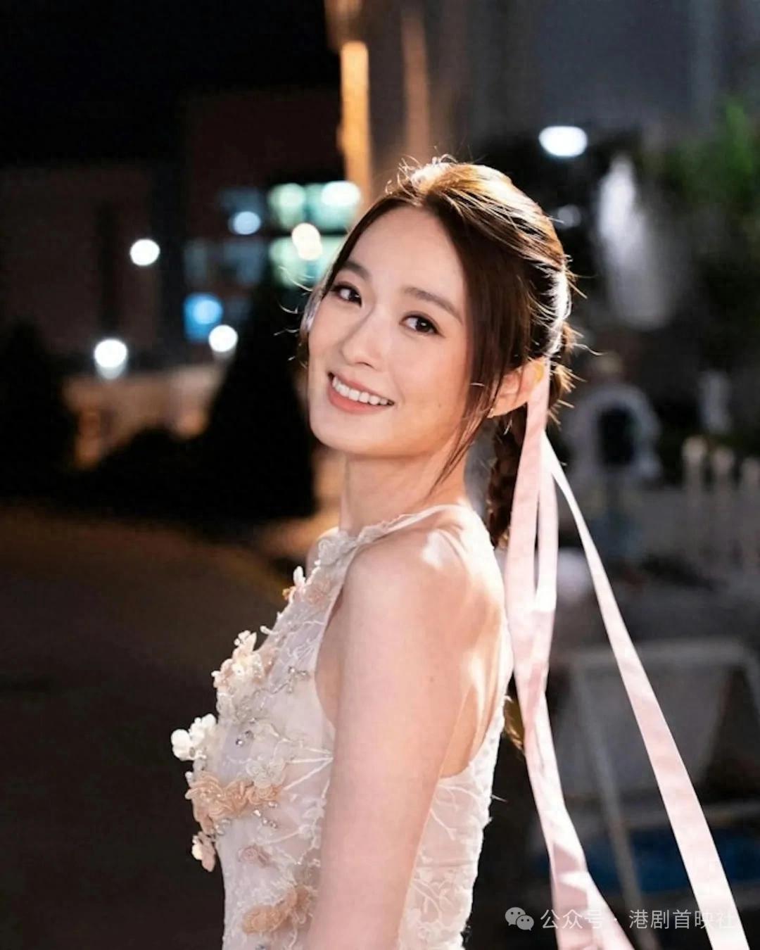 无线上位花旦惨遭「家暴」受伤发文诉苦，网民得悉真相直指好忍得