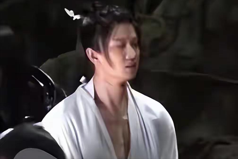 假臀假身材假学霸，娱乐圈“从头假到脚”，还有什么是真的?