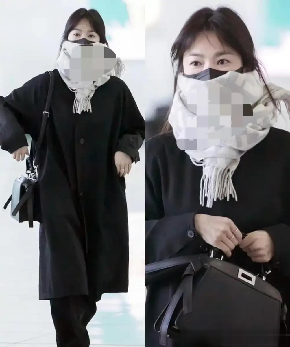 161的宋慧乔又带火了一种秋冬新穿法：长款大衣+围巾，显高又时髦