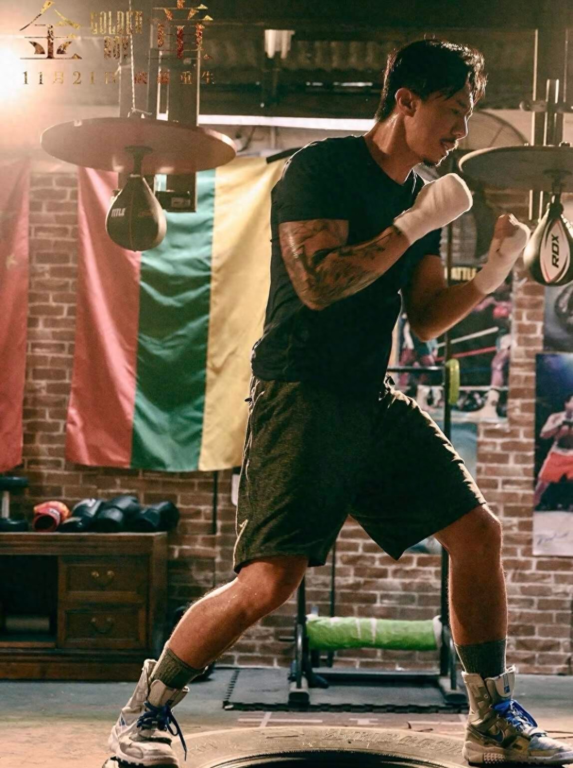 离谱！香港知名老戏骨被指欠债百亿，本人粗口回应，拒转行做司机