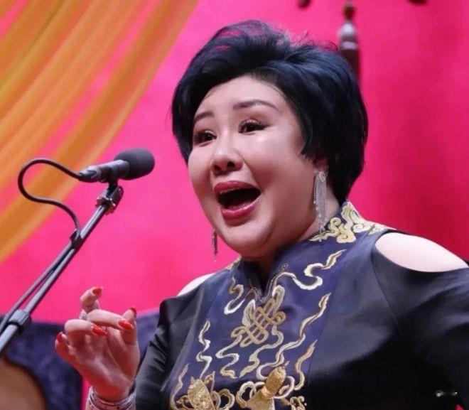 事出反常必有妖！王惠在德云社职务突变，难怪郭麒麟三拒接班人