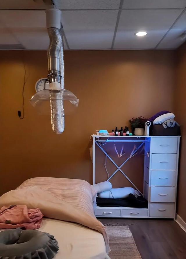 王祖贤开店后续：服务1小时收费600元，店内环境简陋，网友称不贵