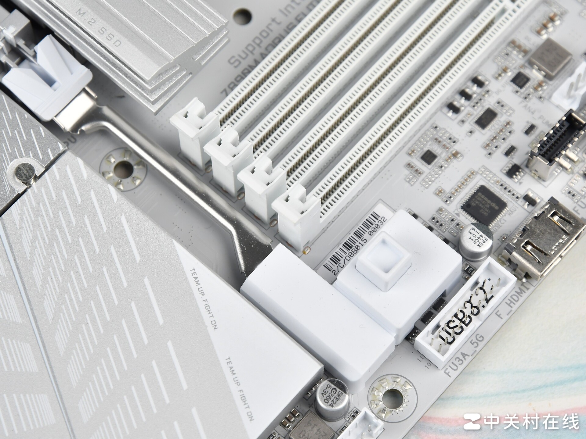 白色M板表現全能 技嘉冰雕Z890M主板評測