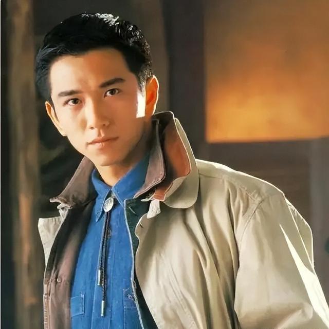 他一婚娶香港小姐,二婚娶助理,三婚娶小20岁美女,51岁终于当爹