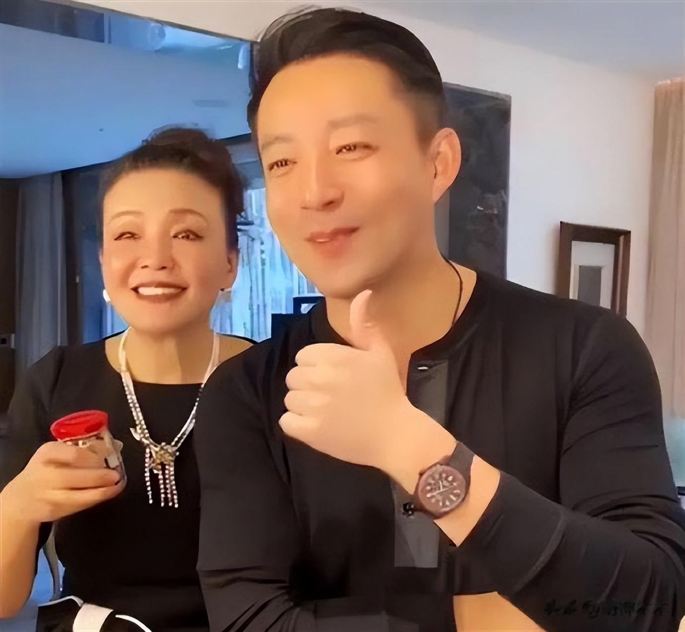 汪小菲喊话起诉副总！晒出离婚裁定书，暴露大S隐私遭痛批