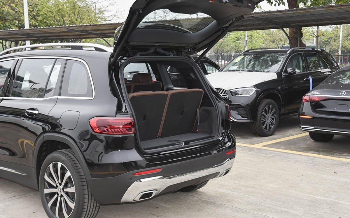 15万多就能买奔驰GLB，堪称性价比最高的奔驰，还不快抄底？