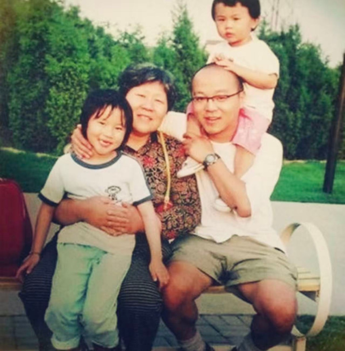 钱再多有什么用！曝55岁窦唯疑似迁居阿那亚，他给内娱人提了个醒