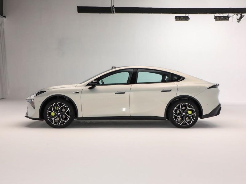 预计15万内 深蓝L06将10月30日开启预售 增程/纯电 标配激光雷达