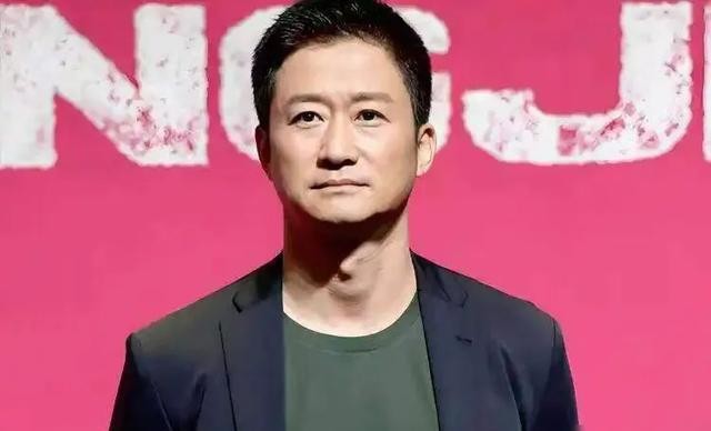 关晓彤吴京评论区沦陷！关晓彤满族身份被冲，吴京那英一同被扒