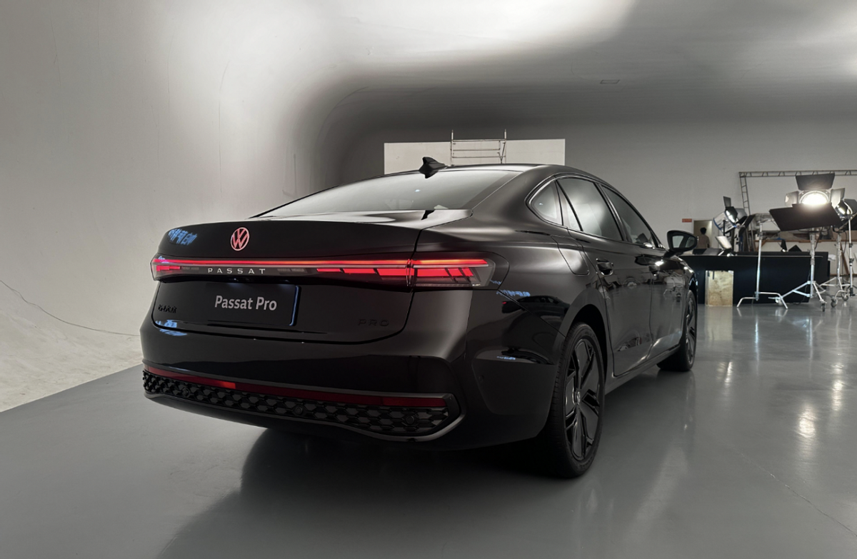 帕萨特Pro 300TSI两款新车一口价，便宜1万够吗？