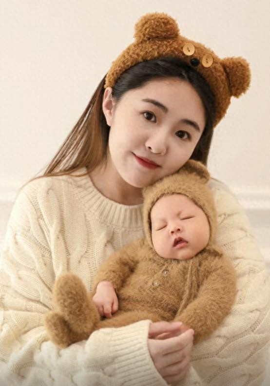 金龟子女儿二胎流产！生一胎就曾早产保胎，网友喊话其老公去体检