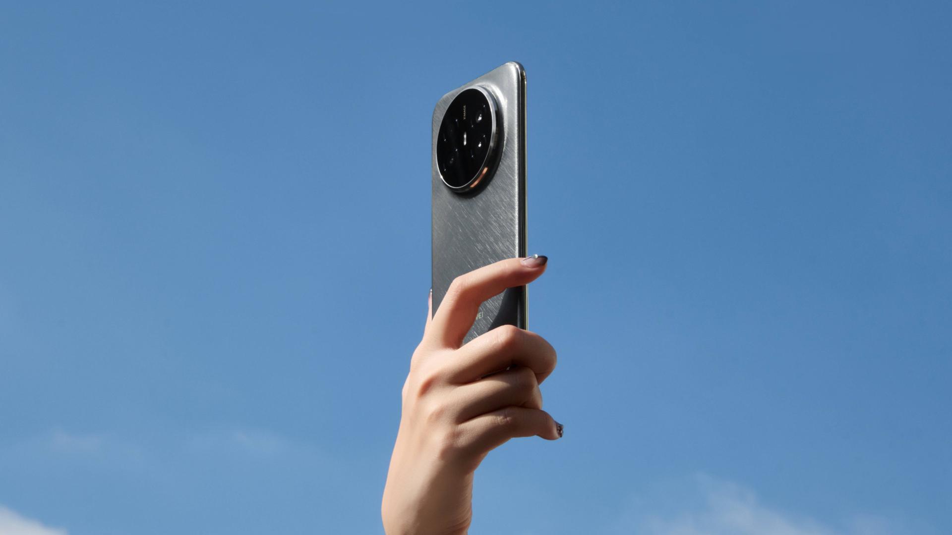 華為Mate 70 Air 輕薄旗艦：Air 的手感，Mate 的體驗(yàn)