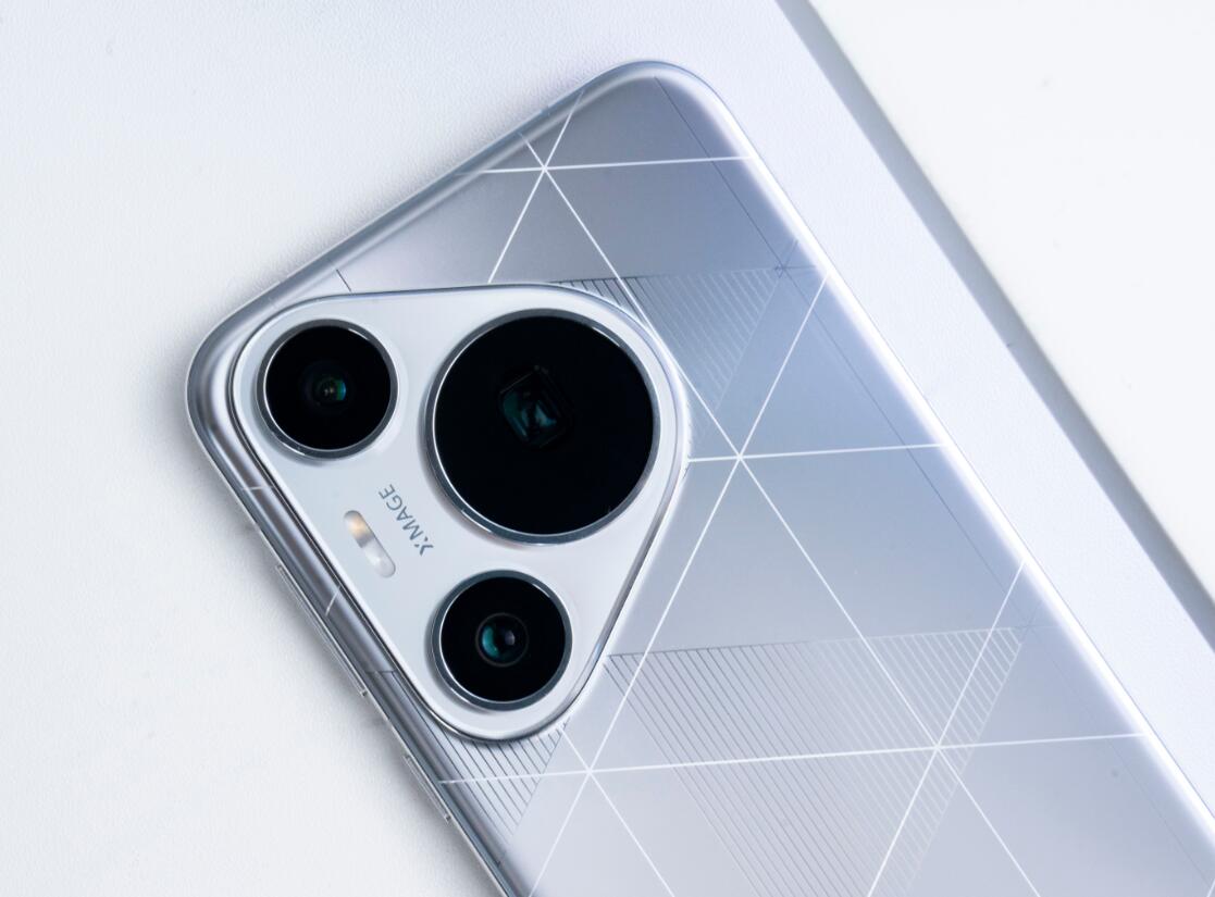 華為舍棄高利潤！512GB跌價2500元，麒麟芯片+衛星通信+100倍變焦