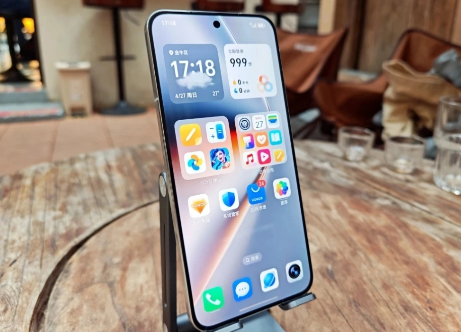 榮耀再度“賣斷貨”，16GB+1TB+7200mAh，頂配旗艦跌至“新低價”