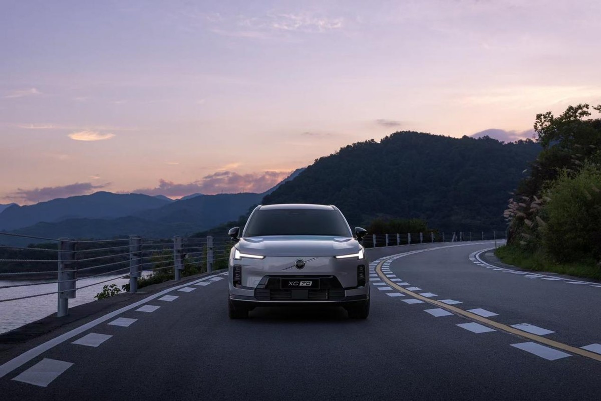 30万级豪华混动的漂亮仗,沃尔沃XC70凭什么就能让人买单?