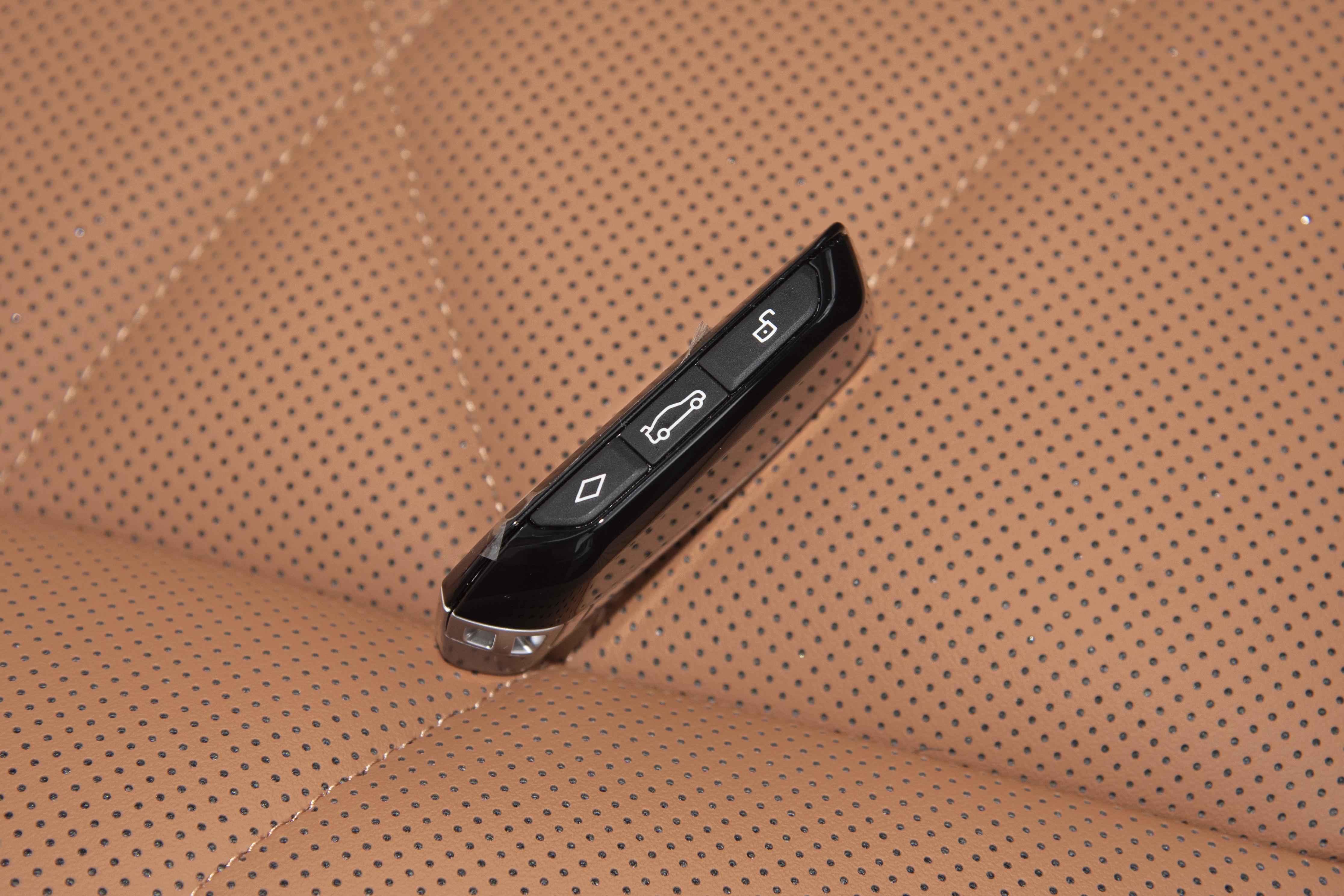 2026款宝马7系配置曝光,多选装变标配,上市待官宣