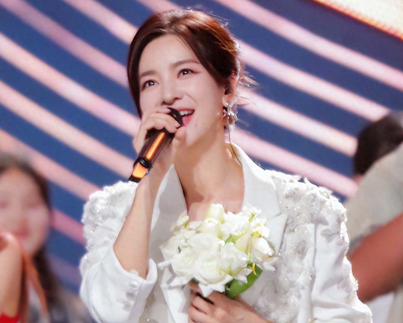 《浪姐6》将录制团综，共邀请15位姐姐，竟却缺少3位成团姐姐