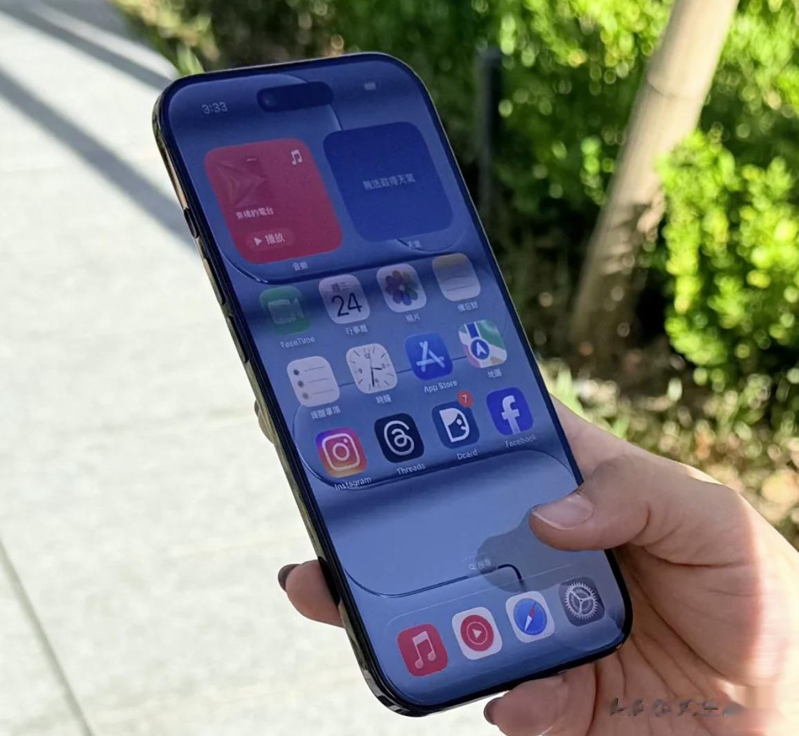 iPhone Air 兩周實測｜輕薄設計與日常性能的平衡產物