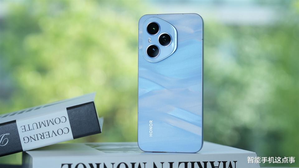 荣耀500系列浮出水面:两亿像素+8K电池,潜望长焦也来了