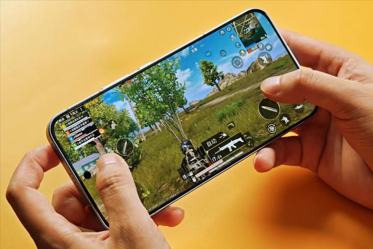 荣耀努力冲销量!超窄直屏+7200mAh+50倍变焦,国补后售价更亲民