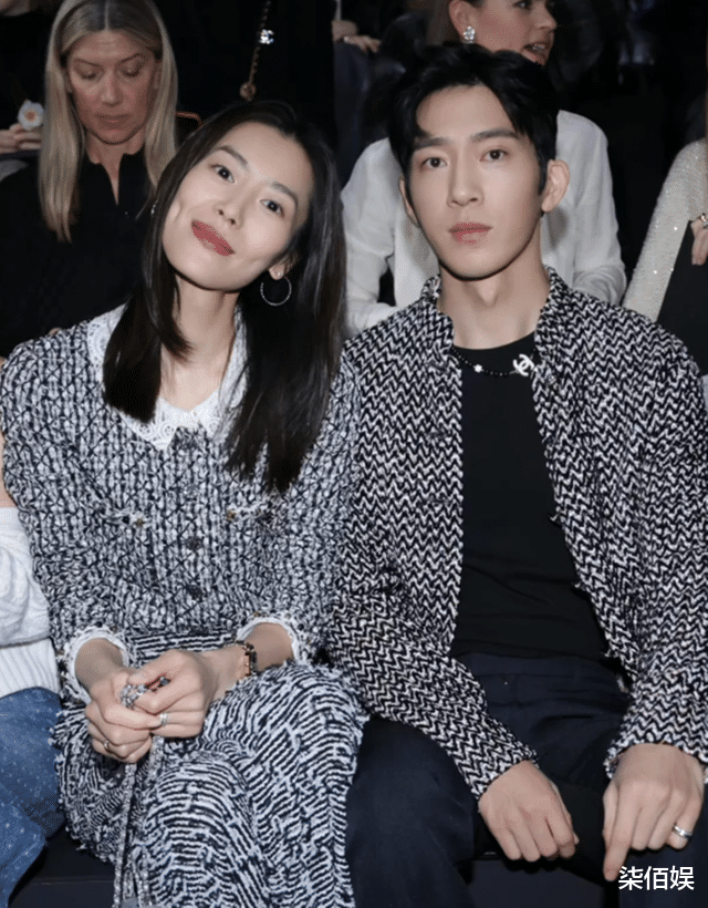 井柏然随刘雯回湖南，走亲戚被偶遇，小井已改口喊刘雯父母爸妈