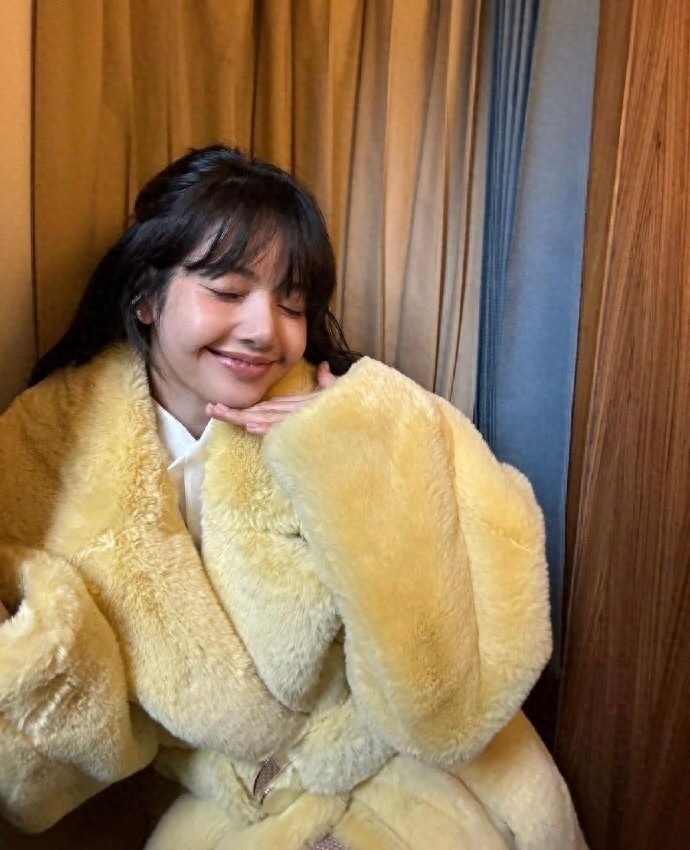 LISA冬季造型赏析