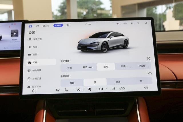 全系OTA+出新车标，即将“独立”的智界会好起来吗？