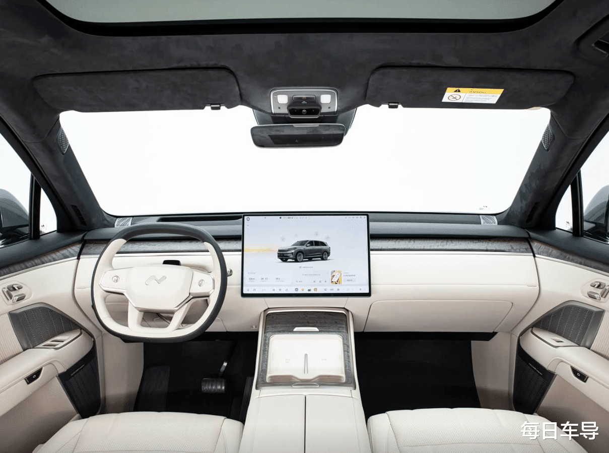 蔚来这车才是真“黑马”，车长超5米1，比ES8便宜15万，还可换电