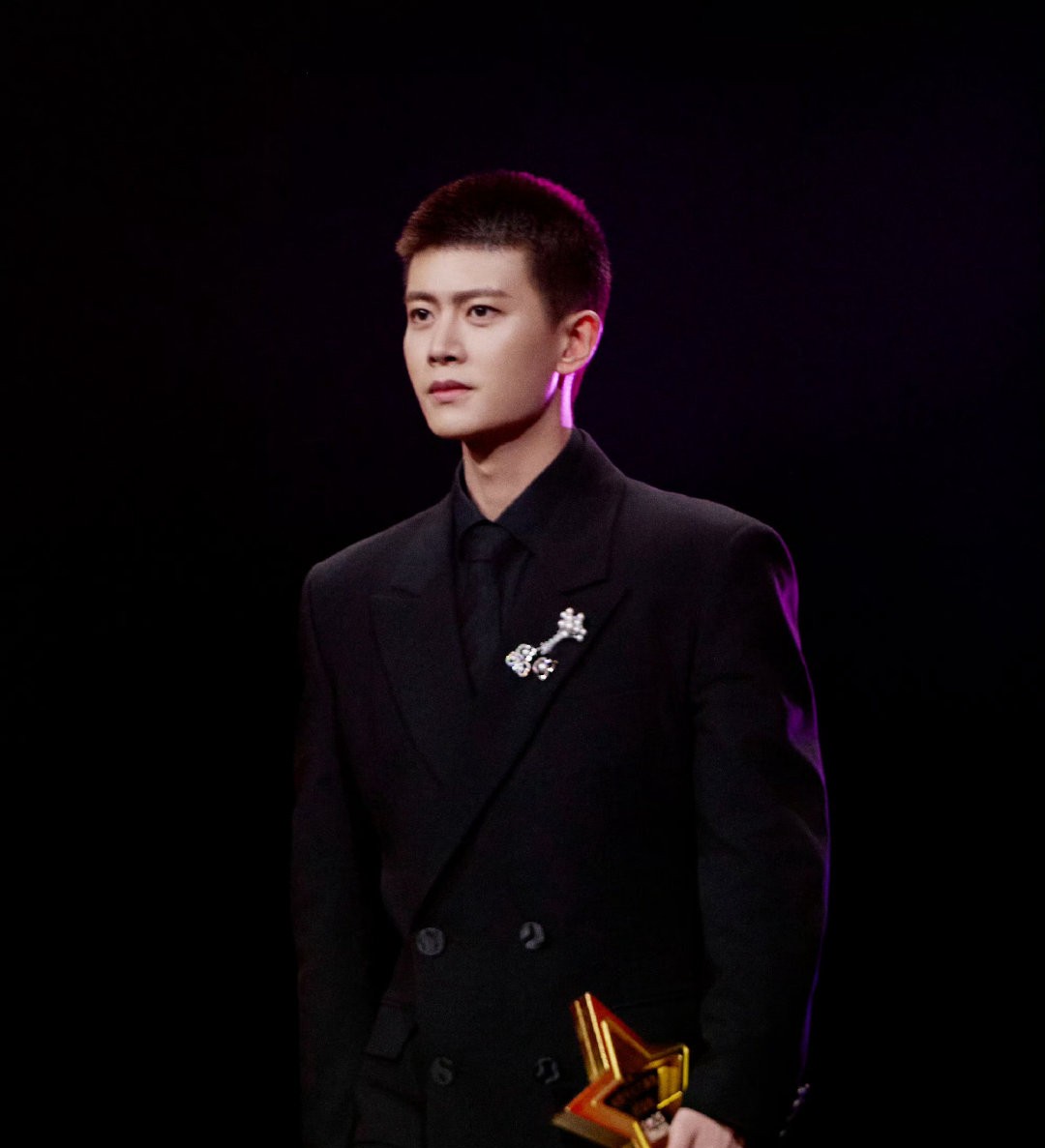 任嘉伦进组吗？杨紫剧在哪播？热巴加成？唐诡奇谭是唐诡4吗？