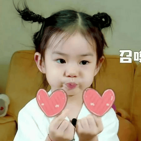 10岁Lucky近照释出！戚薇女儿成长蜕变引热议，爱与陪伴铸就自信光芒