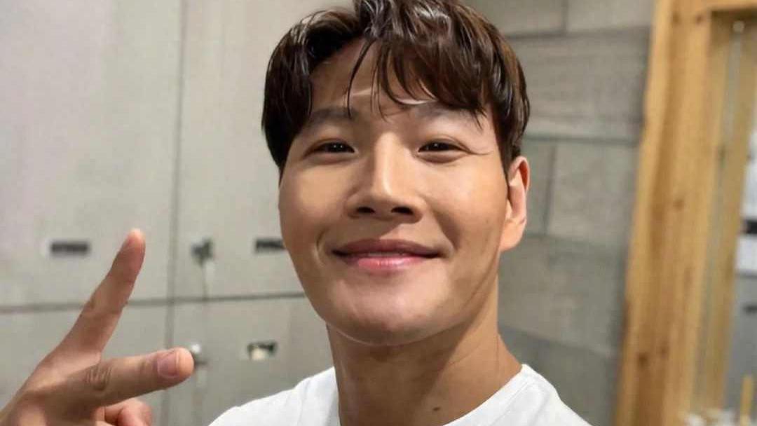 金钟国30年出道纪念突然结婚，未婚妻身份成谜，低调婚礼背后藏着什么秘密？