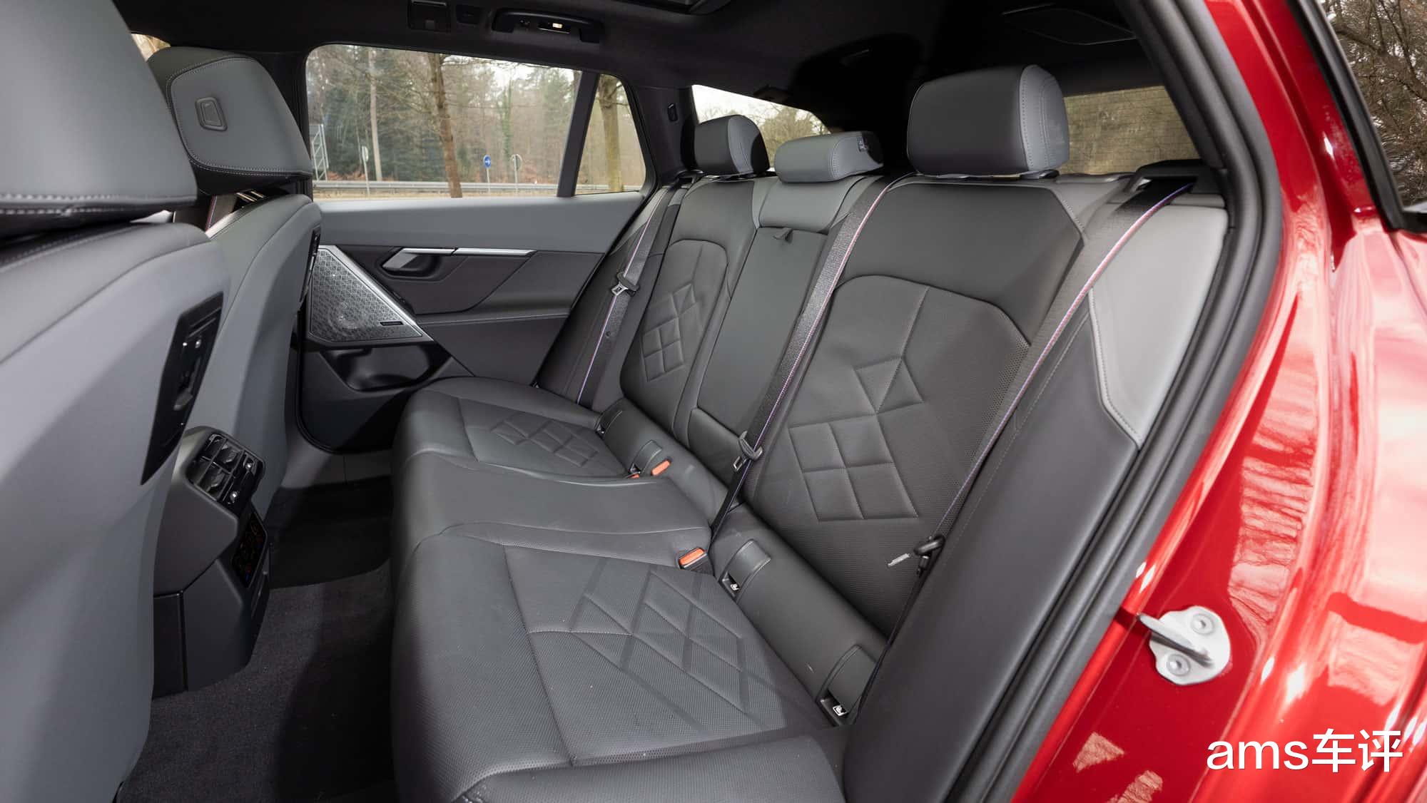 最佳伙伴?驾驶BMW 540d旅行车:舒适、耐久与豪华