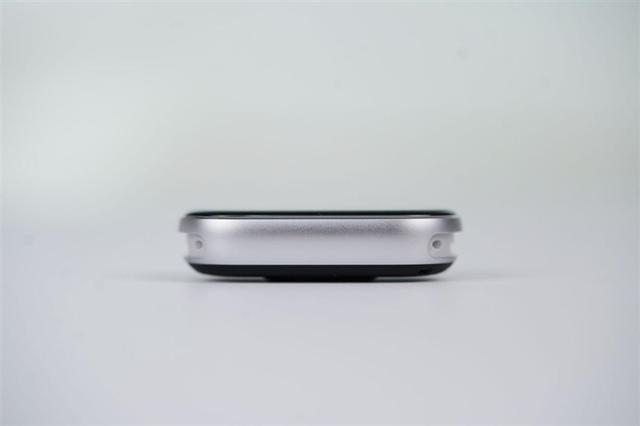 1.72英寸屏+30天續航+生態中樞！小米手環10評測