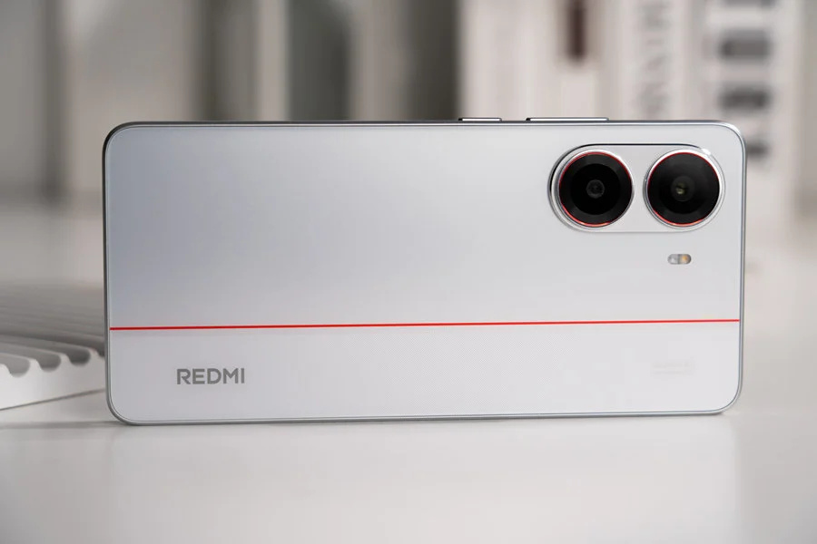 小米更激進了，6550mAh+IP69防水+186萬跑分，國補后降成千元機