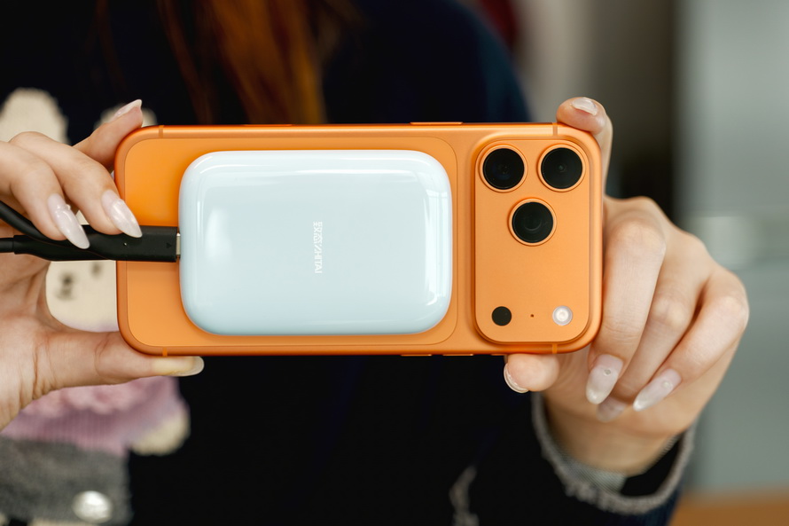 致態靈·潮流版磁吸移動硬盤實測：2000MB/s+4TB全平臺備份神器