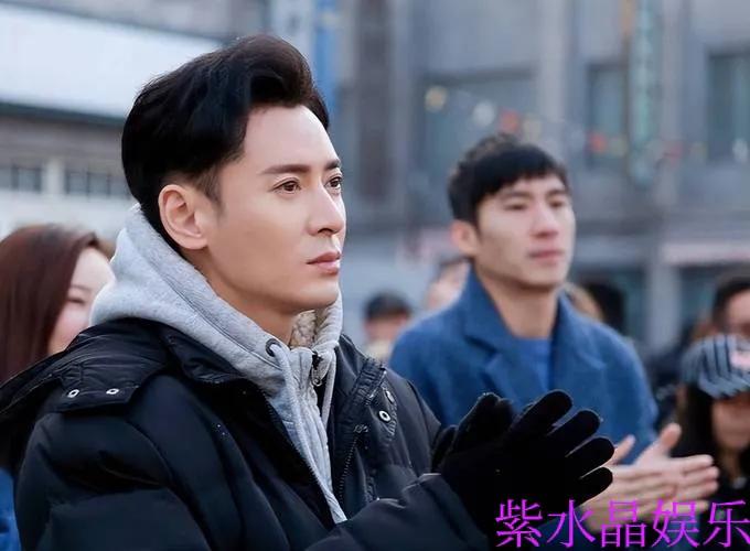 韩栋:从工地“搬砖人”到短剧“霸总”,这转身比坐火箭还猛