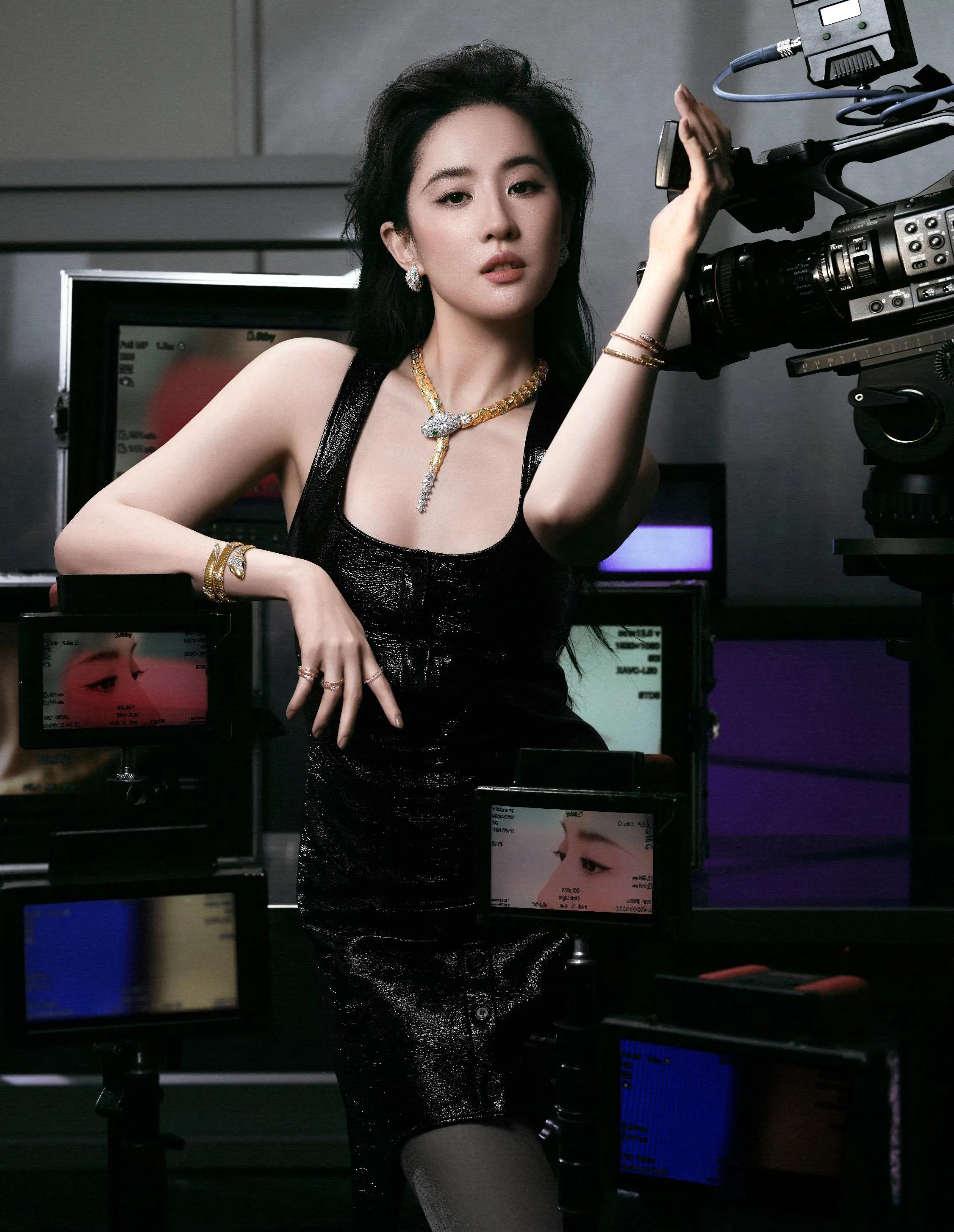 刘亦菲时尚芭莎写真美图