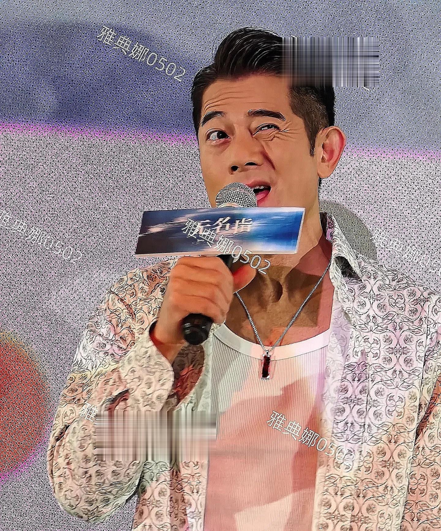 深圳近距离看郭富城并不年轻，路演出意外险被假粉用手机戳中眼睛