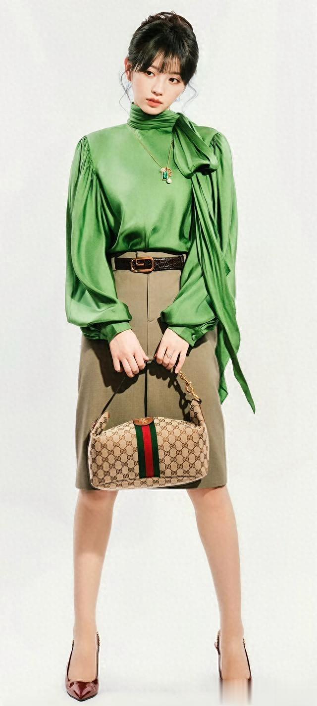 田曦薇｜透亮肉丝