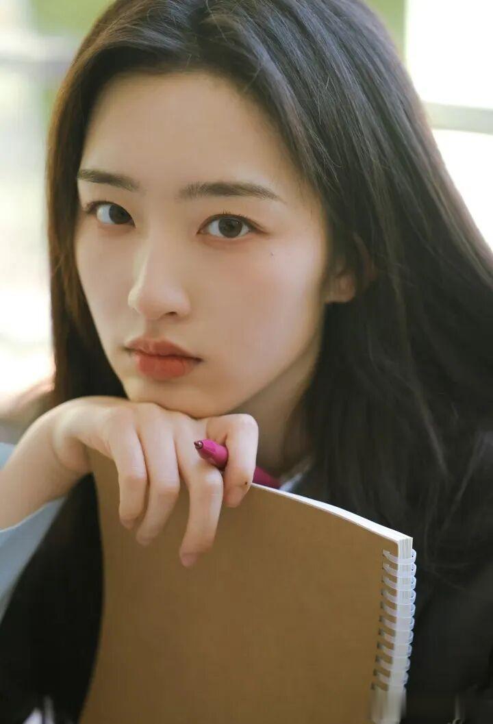 邓恩熙魅力美图